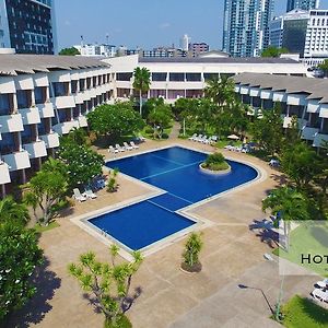 Hotel Tropicana